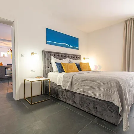 Apartman Lapis - Luxury - Shared Pool - Smaragd *
