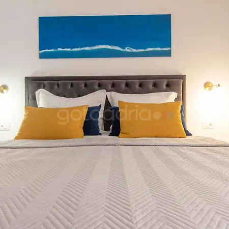 Lapis - Luxury - Shared Pool - Smaragd Makarska