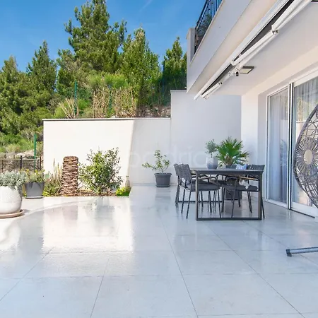 Lapis - Luxury - Shared Pool - Smaragd * Makarska